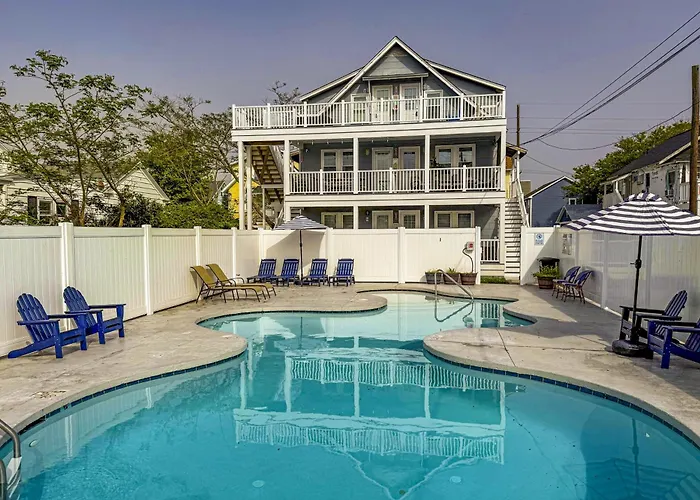 Parrot Bay 25 *